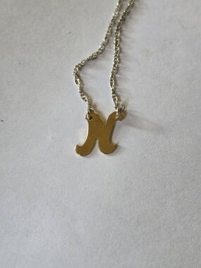 Jane Basch 14k Gold Initial Necklace Letter N